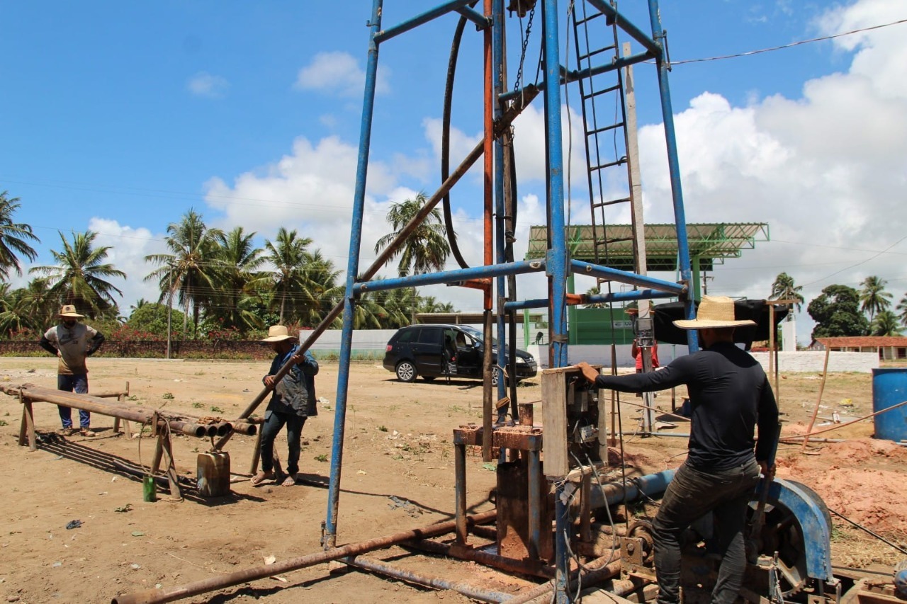 Prefeitura de Coruripe investe na perfuração de poços artesianos para melhorar o abastecimento no município
